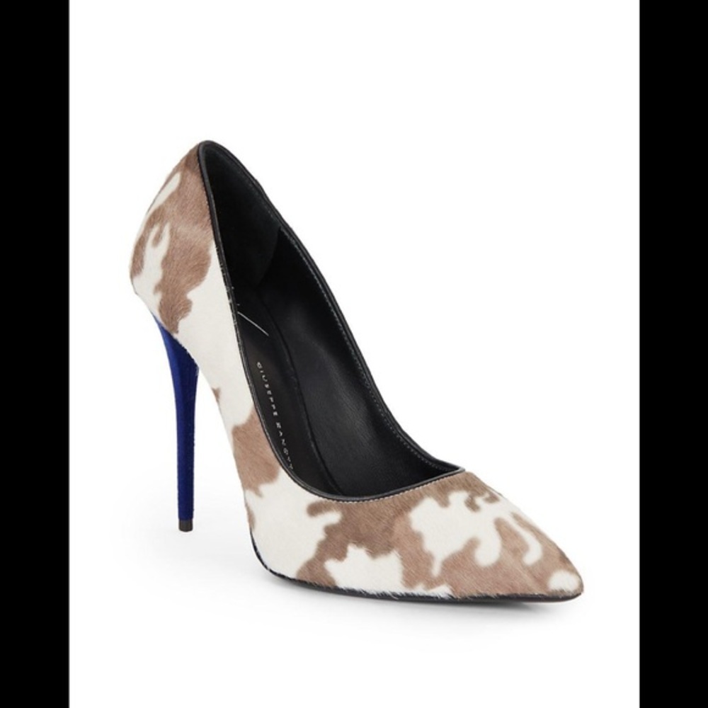 𝅺Giuseppe Zanotti Yvette Camo Calf hair pump sz. 38